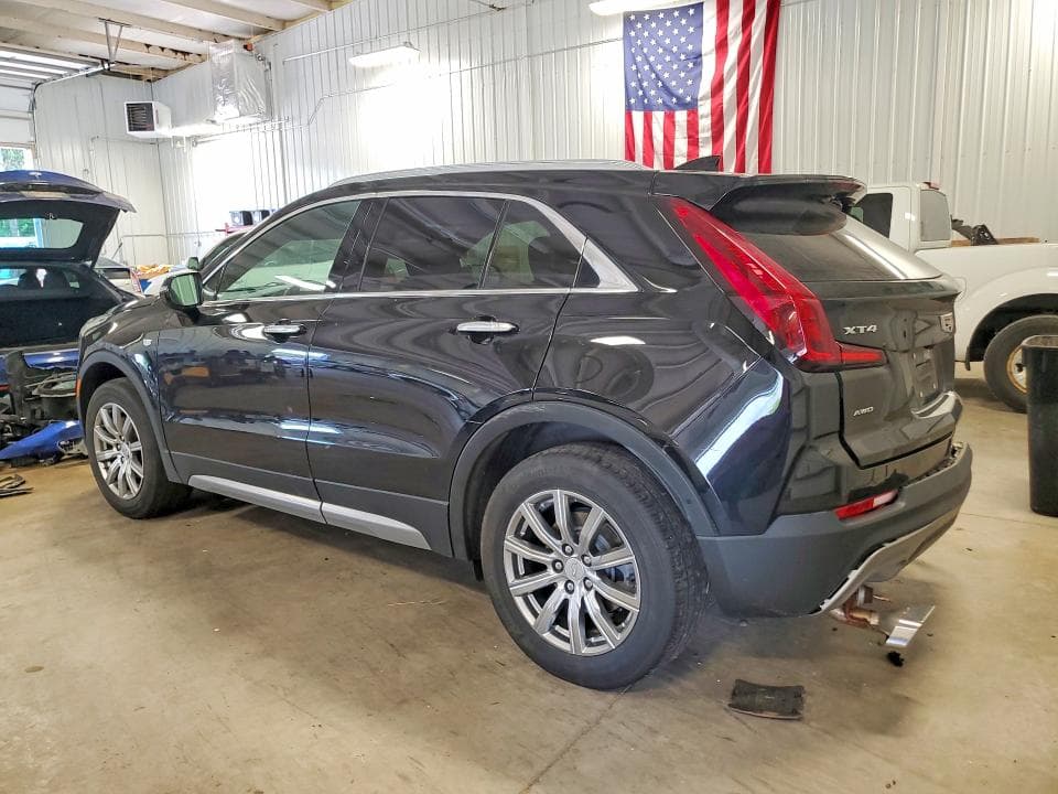 2022 CADILLAC XT4 PREMIUM LUXURY 2