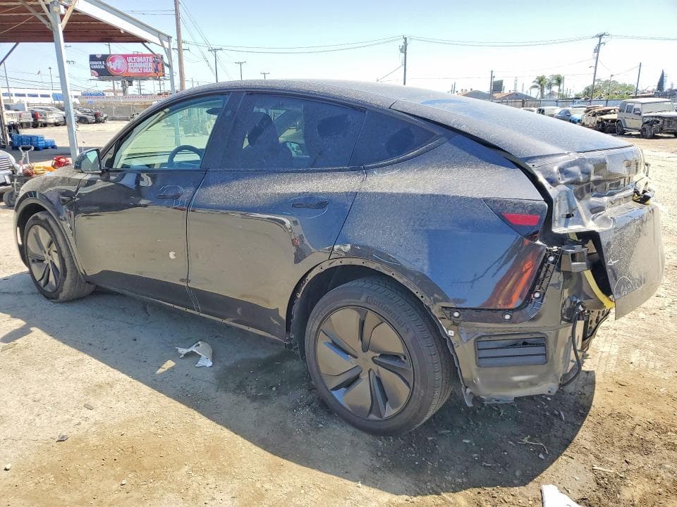 2026 TESLA MODEL Y 2