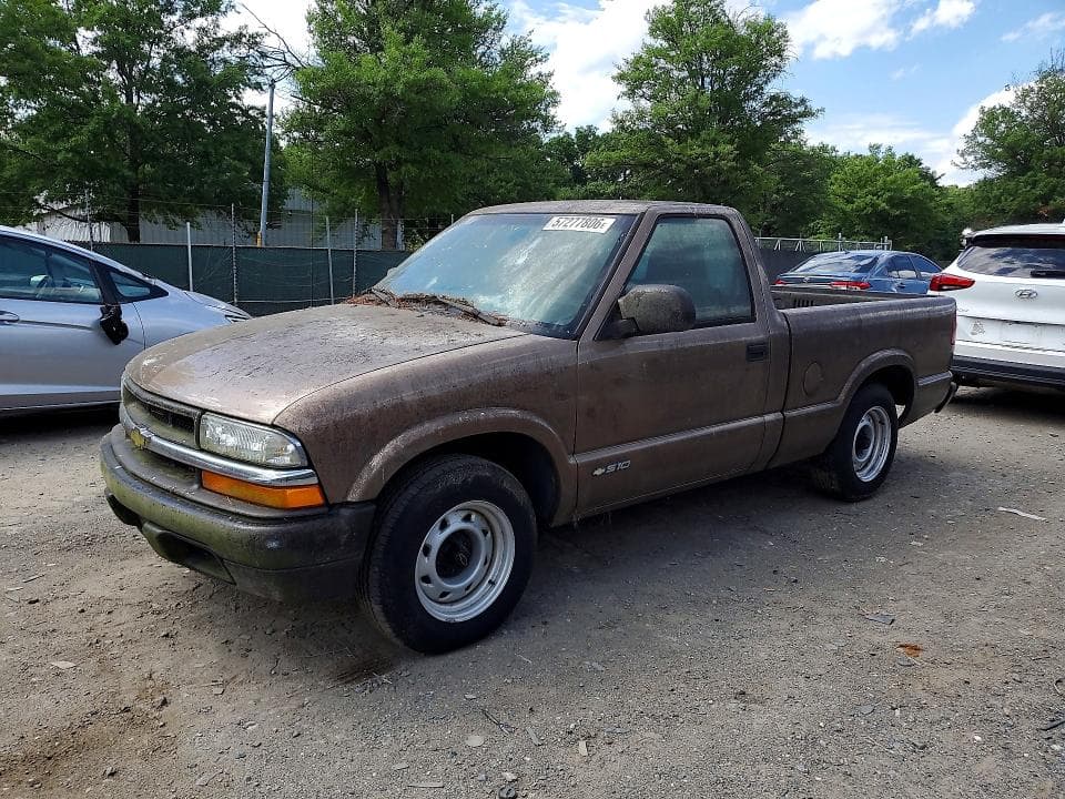 2002 CHEVROLET S10 - 1