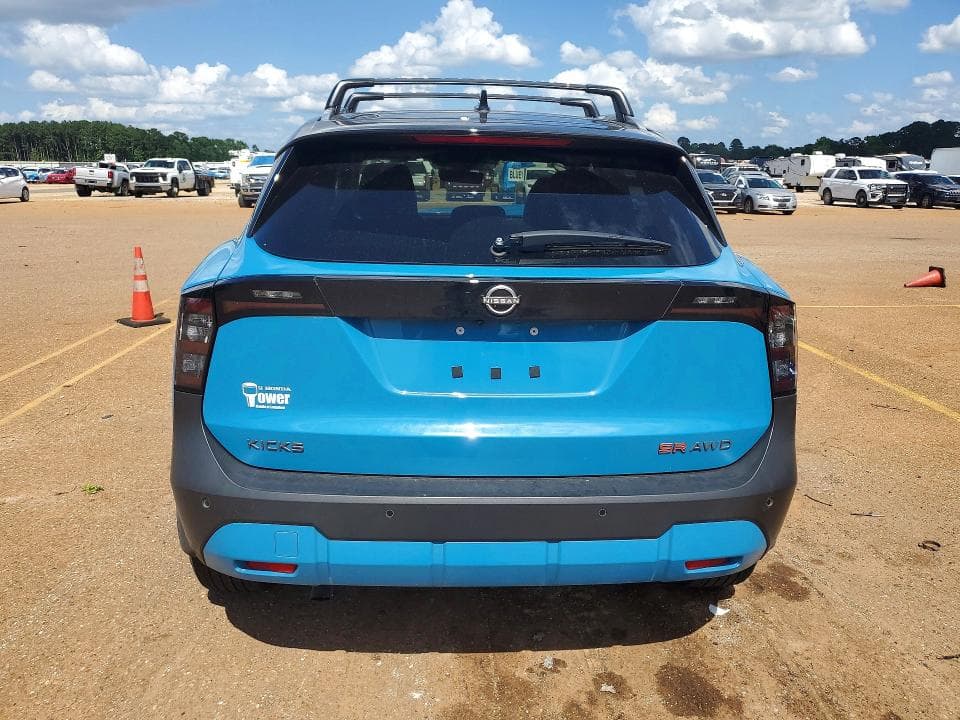 2025 NISSAN KICKS SR 6