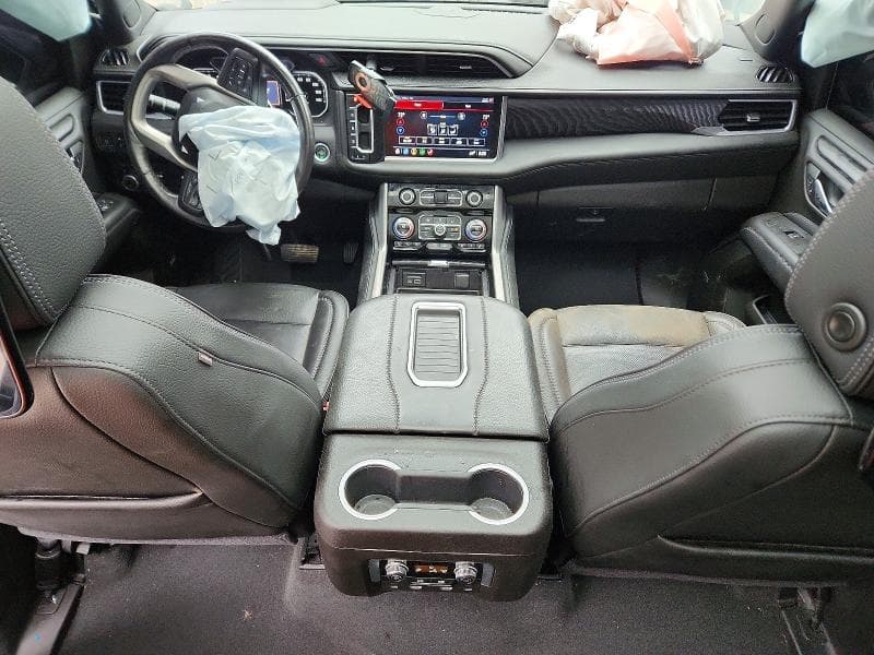 2021 GMC YUKON DENALI 8