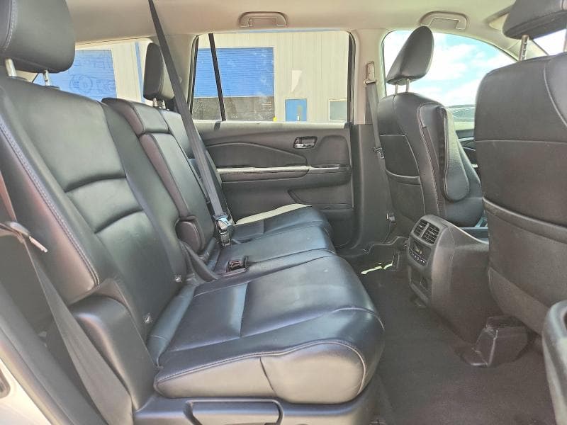2017 HONDA PILOT EXL 11