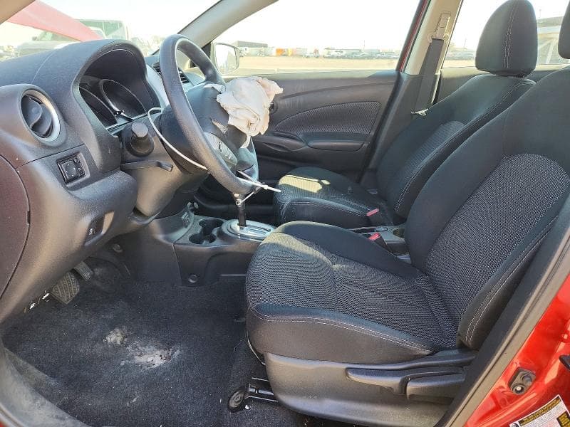 2019 NISSAN VERSA SV 7