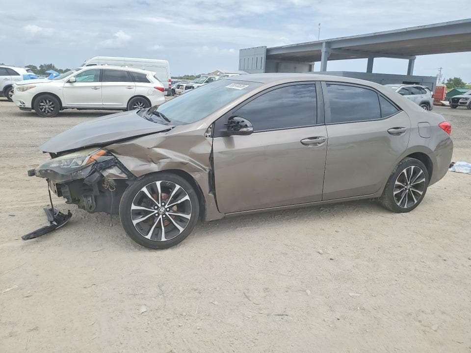 2018 TOYOTA COROLLA SE - 1