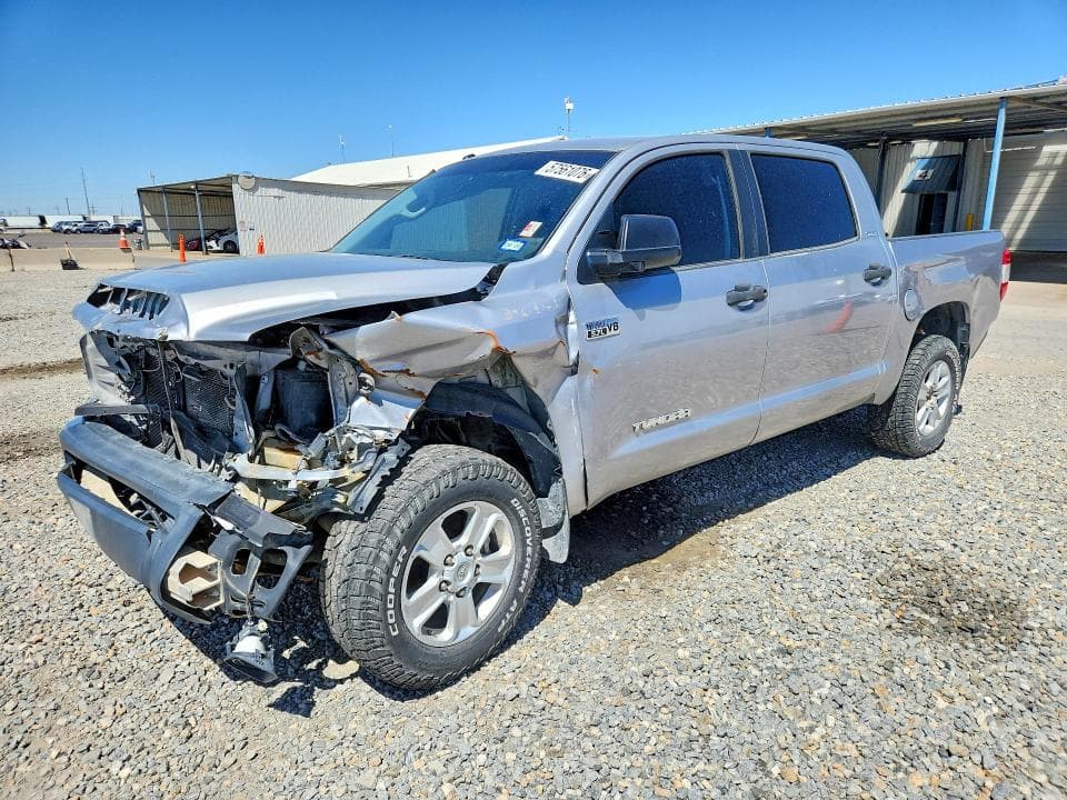 2017 TOYOTA TUNDRA SR5