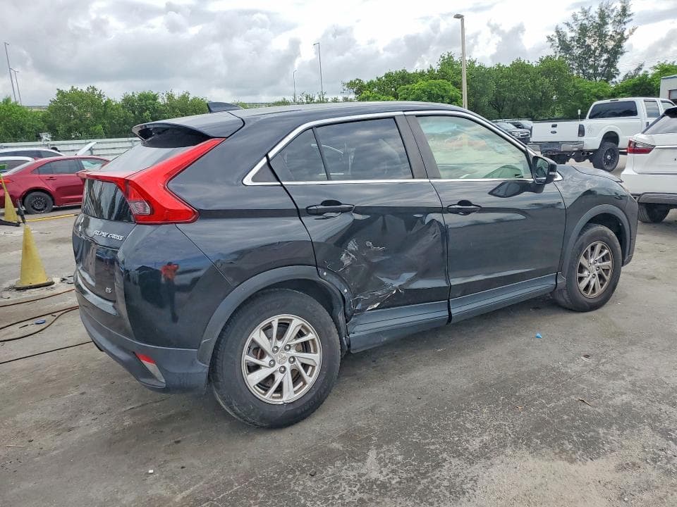 2019 MITSUBISHI ECLIPSE CROSS ES 3