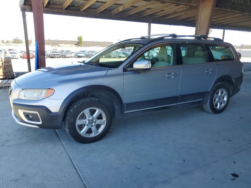 2010 VOLVO XC70 3.2 - 1