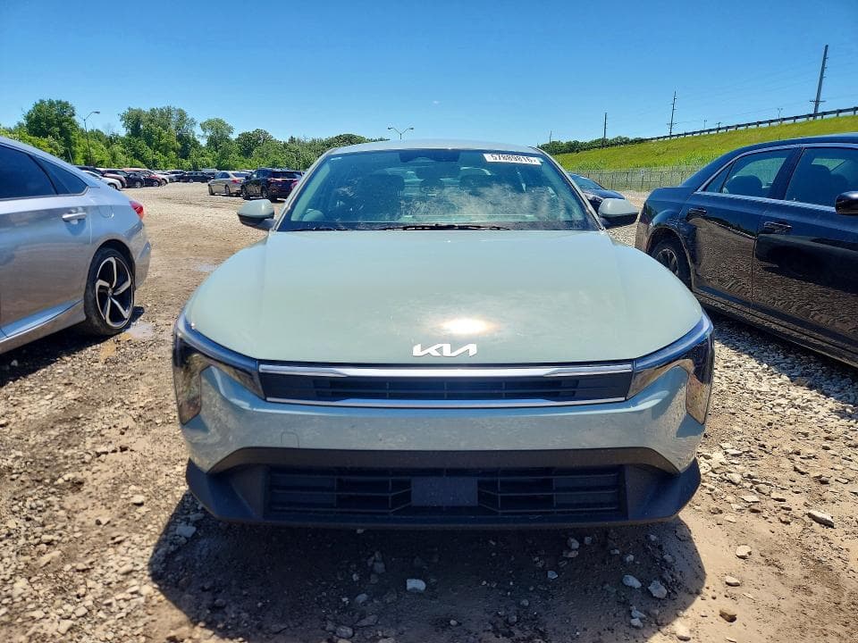 2025 KIA K4 LXS 5