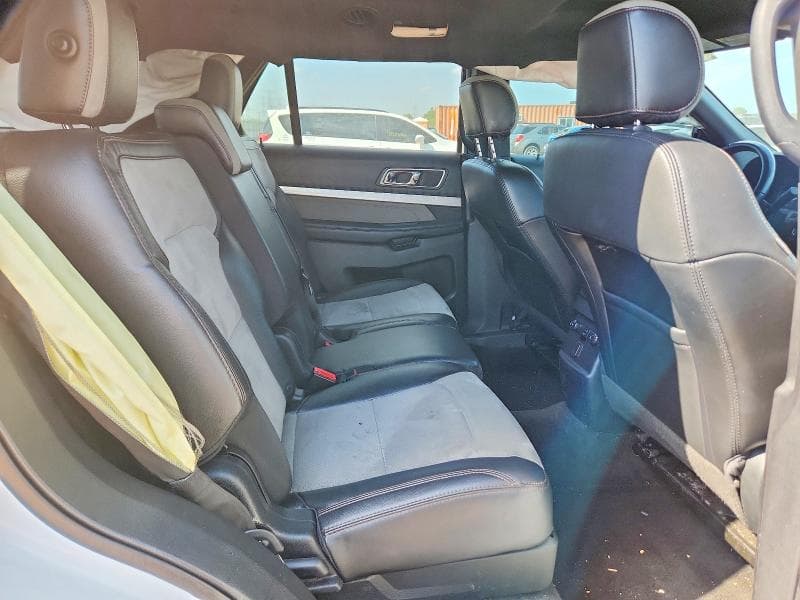 2017 FORD EXPLORER XLT 10