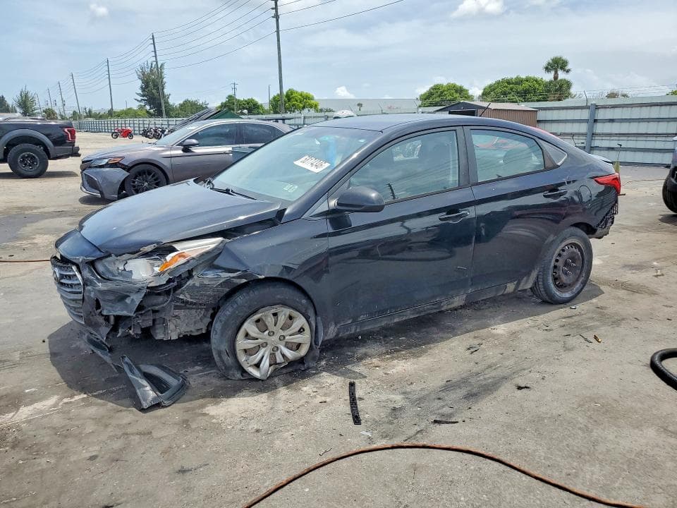2018 HYUNDAI ACCENT SE - 1
