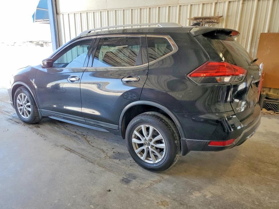 2017 NISSAN ROGUE SV 2