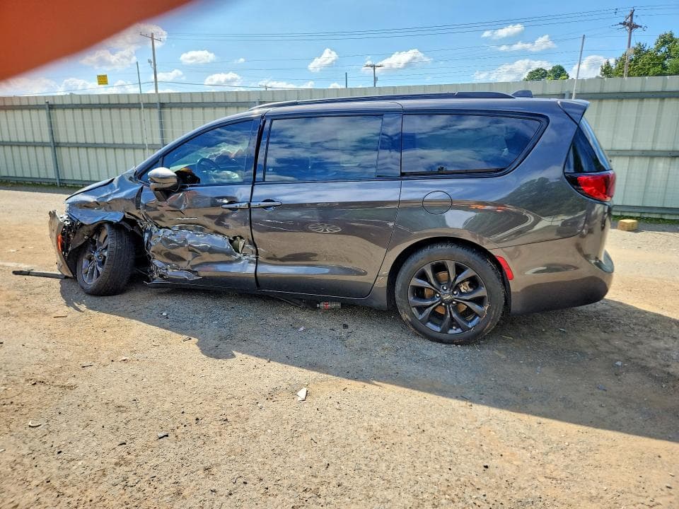 2020 CHRYSLER PACIFICA TOURING L PLUS 2