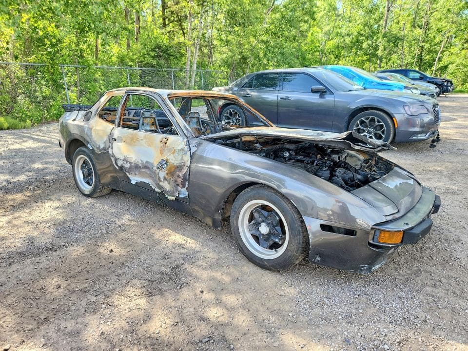 1984 PORSCHE 944 4