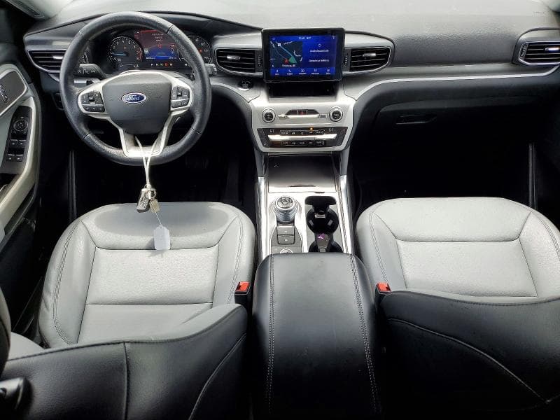 2021 FORD EXPLORER XLT 8