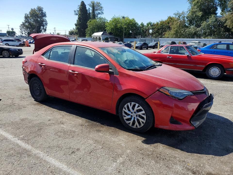 2018 TOYOTA COROLLA LE 4