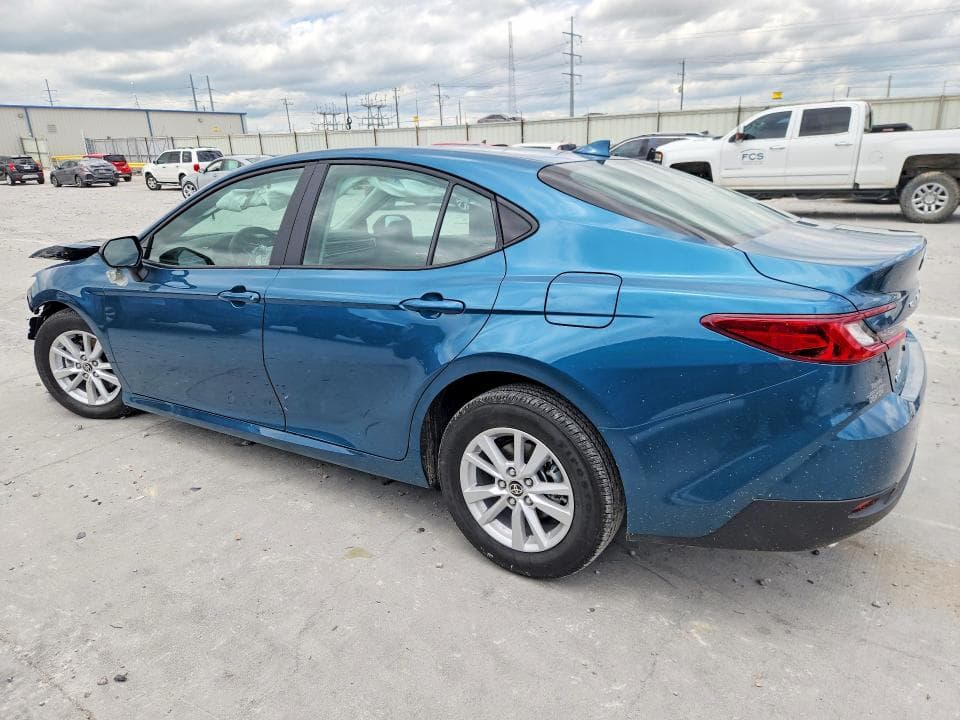 2026 TOYOTA CAMRY LE 2