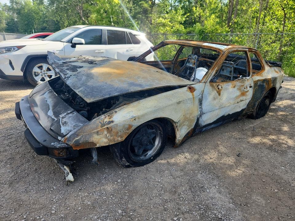 1984 PORSCHE 944 - 1