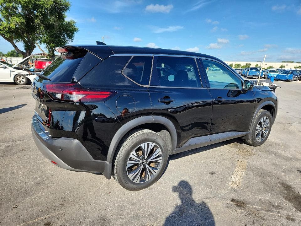 2021 NISSAN ROGUE SV 3