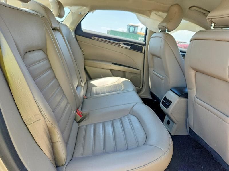 2017 FORD FUSION SE 10