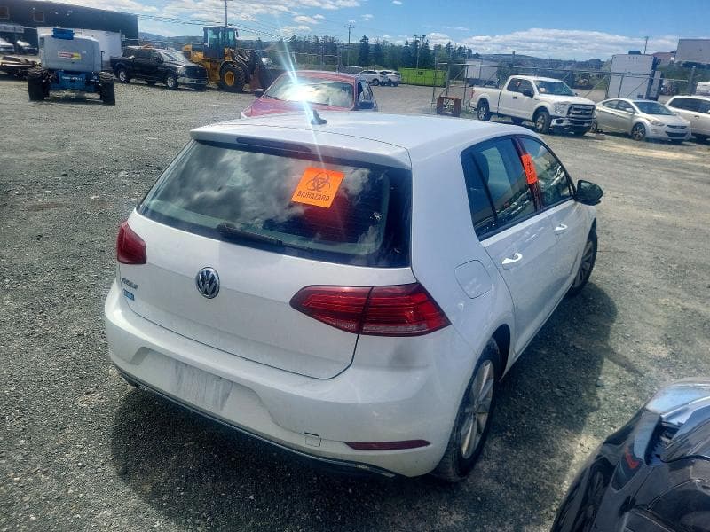 2020 VOLKSWAGEN GOLF 3