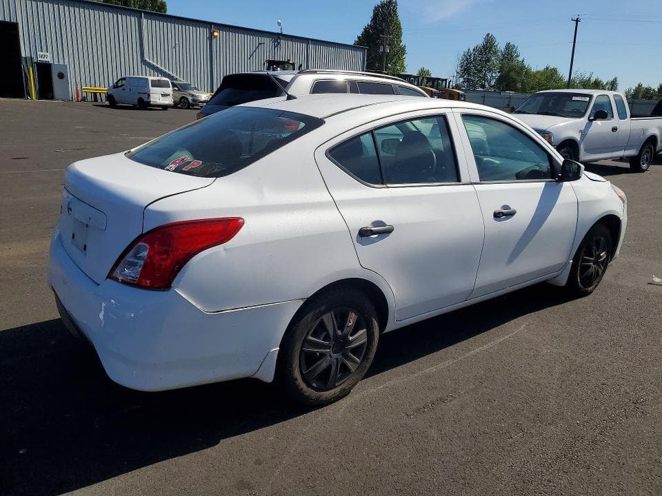 2019 NISSAN VERSA S 3