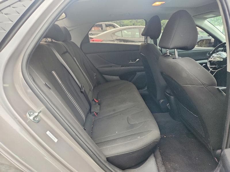 2024 HYUNDAI ELANTRA SEL 10