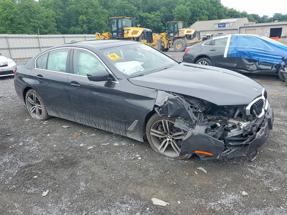 2021 BMW 530 XI 4