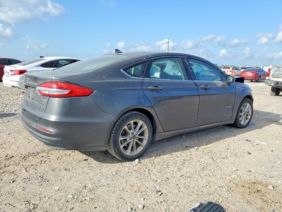 2019 FORD FUSION SE 3