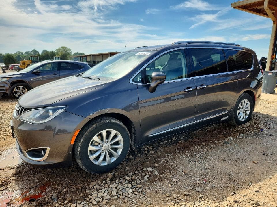 2019 CHRYSLER PACIFICA TOURING L