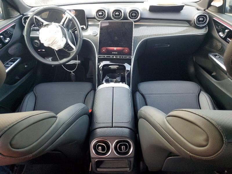 2025 MERCEDES-BENZ C 300 8