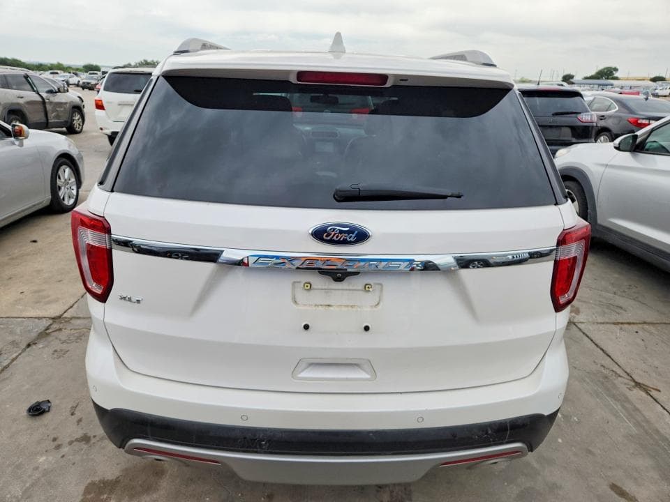 2017 FORD EXPLORER XLT 6
