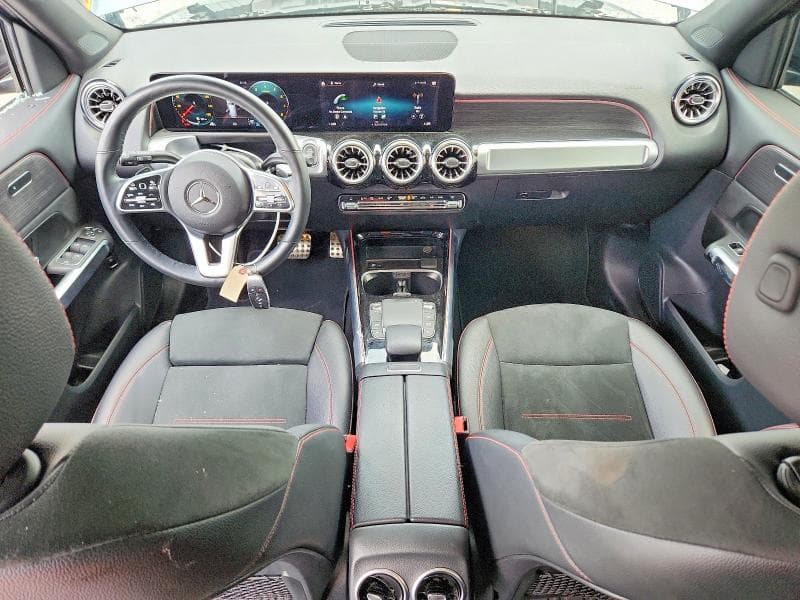 2022 MERCEDES-BENZ GLB 250 4MATIC 8