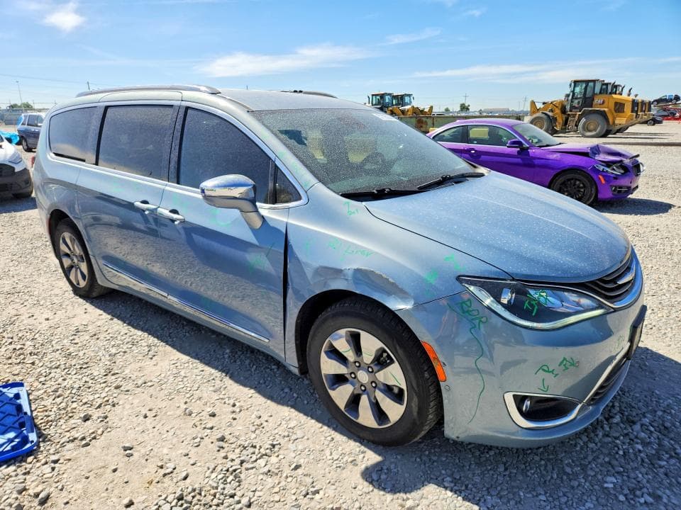 2017 CHRYSLER PACIFICA EHYBRID PLATINUM 4