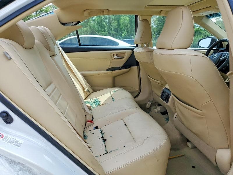 2017 TOYOTA CAMRY XLE 10