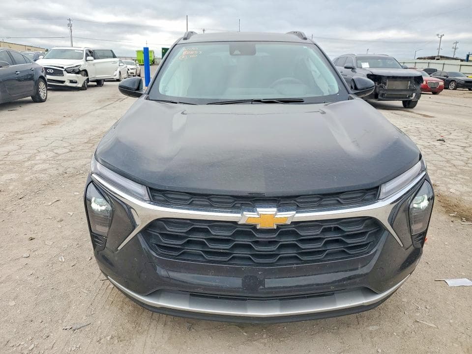 2025 CHEVROLET TRAX 5