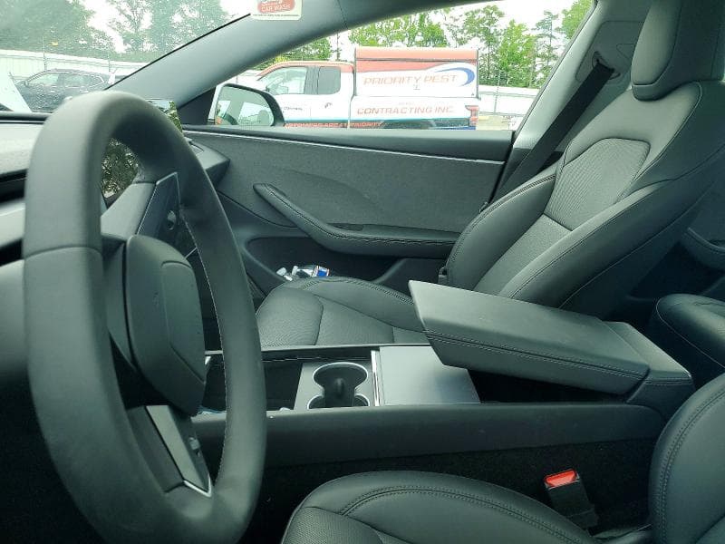 2025 TESLA MODEL 3 8