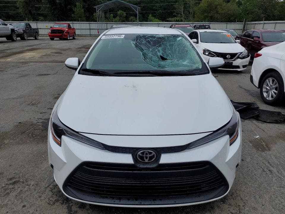 2026 TOYOTA COROLLA LE 5