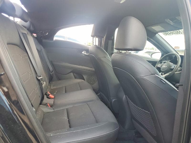2023 KIA FORTE GT LINE 10