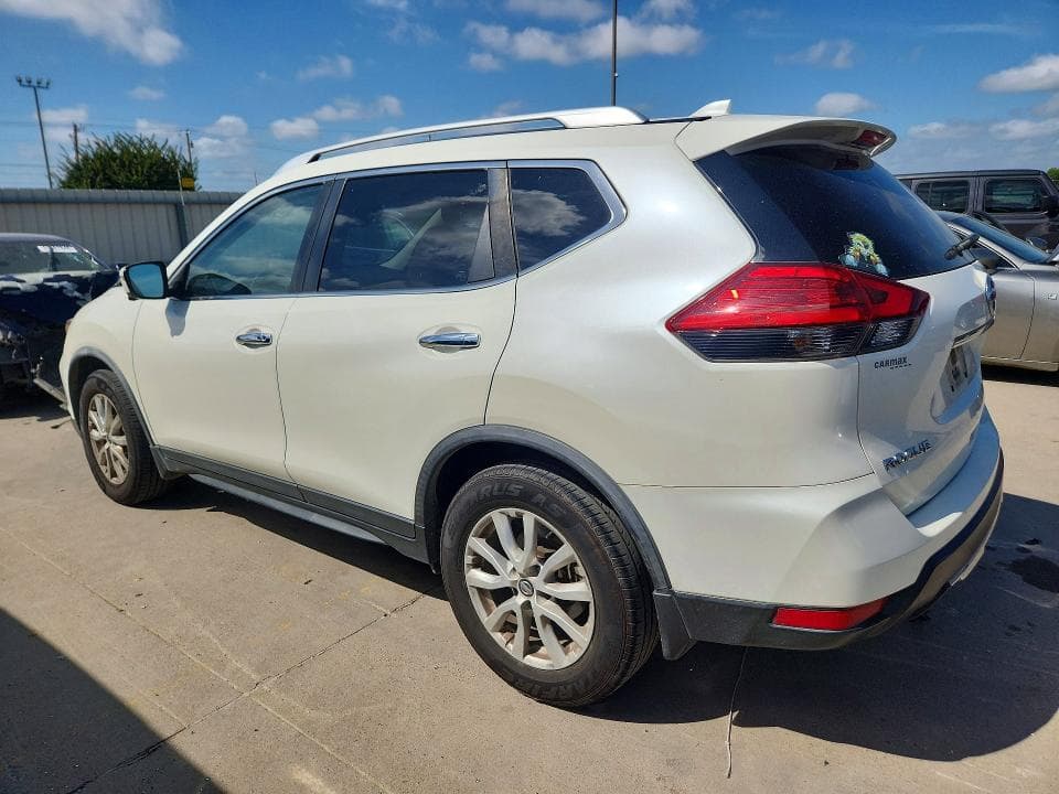 2017 NISSAN ROGUE SV 2