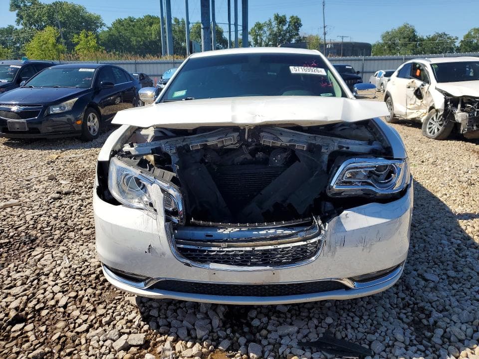 2020 CHRYSLER 300 LIMITED 5