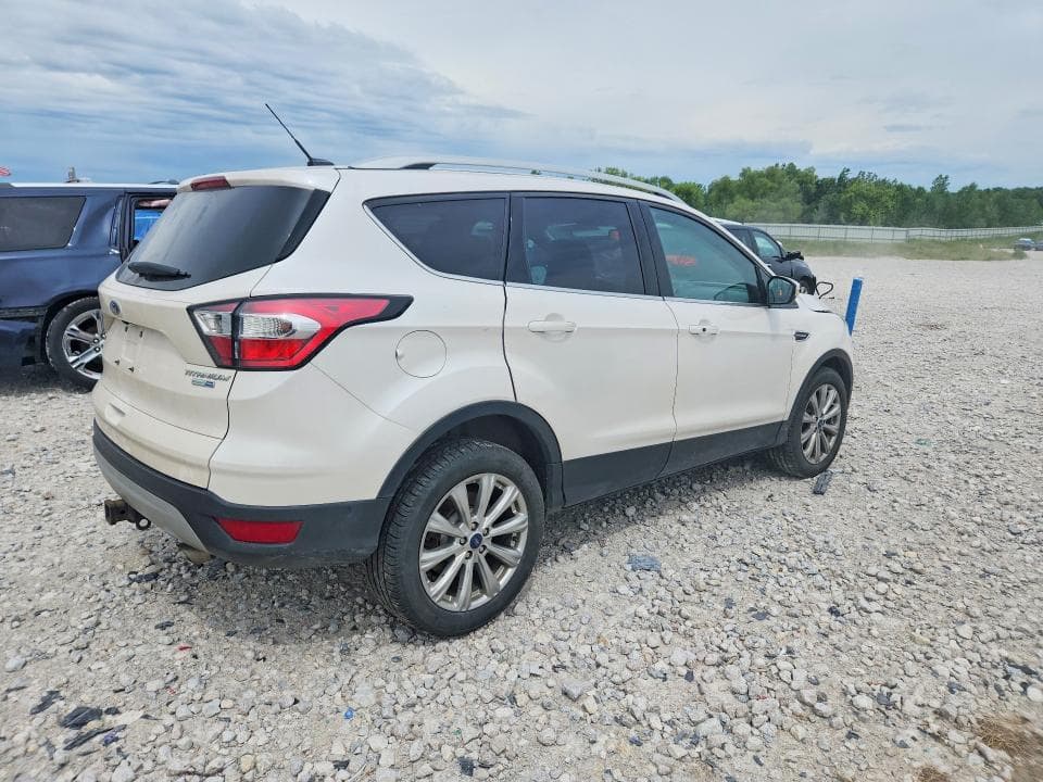 2017 FORD ESCAPE TITANIUM 3