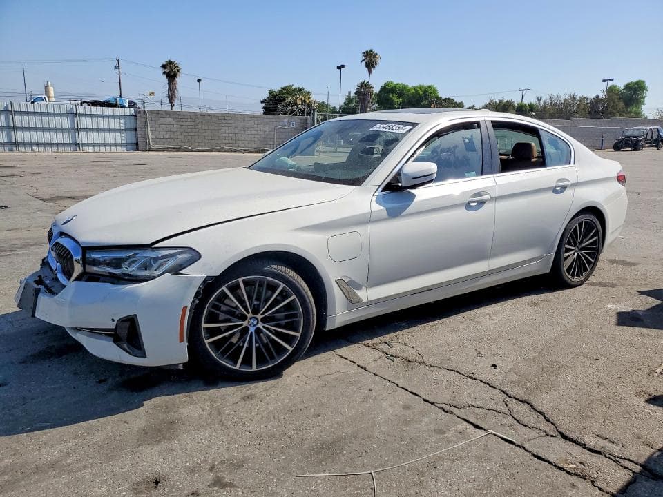 2021 BMW 530E - 1