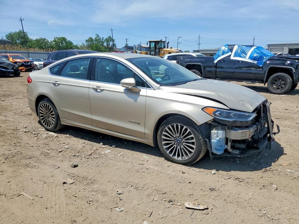 2017 FORD FUSION TITANIUM HEV 4