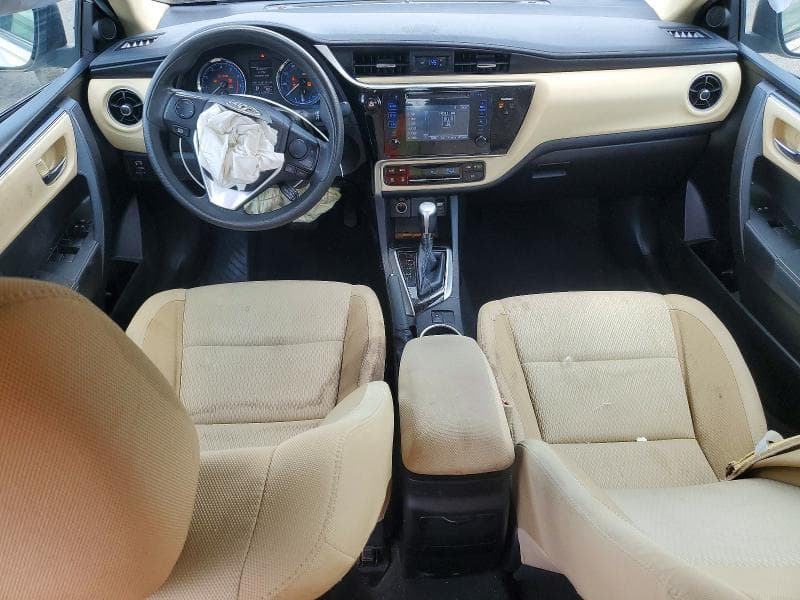 2017 TOYOTA COROLLA LE 8