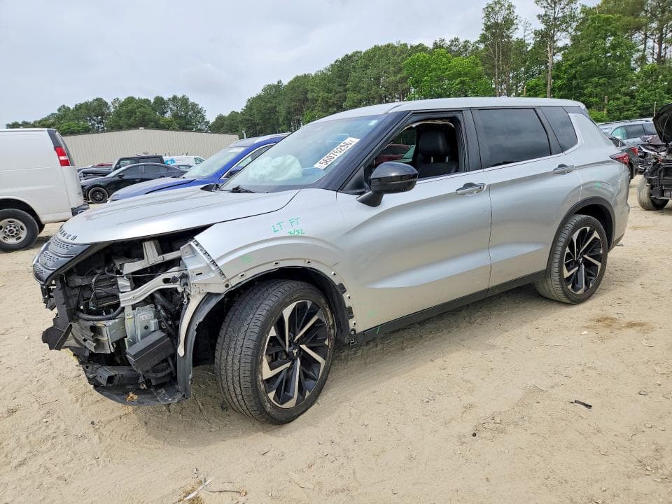 2022 MITSUBISHI OUTLANDER SE - 1