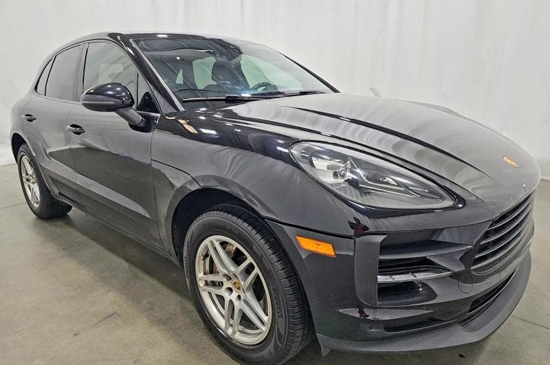 2021 PORSCHE MACAN - 1