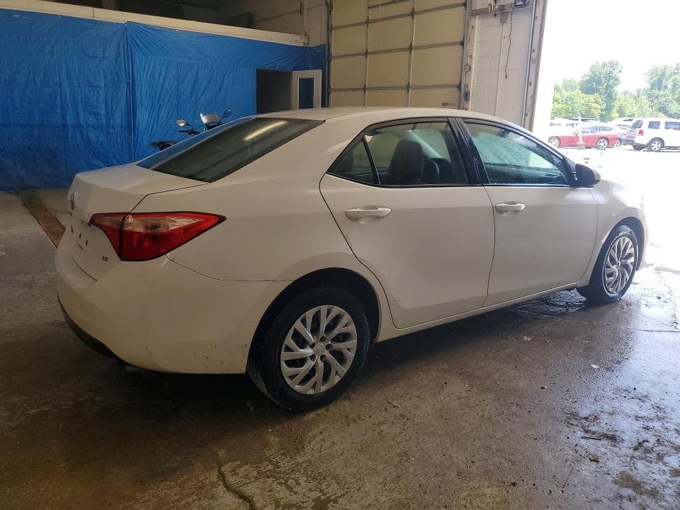 2017 TOYOTA COROLLA LE 3
