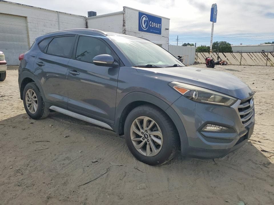 2017 HYUNDAI TUCSON SE PLUS 4