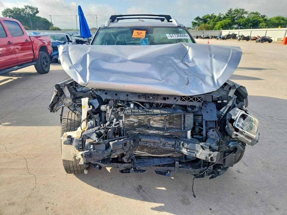 2024 HYUNDAI VENUE SEL 5