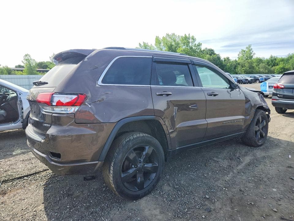 2020 JEEP GRAND CHEROKEE LAREDO 3